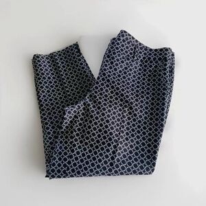 Hilary Radley Black Geometric Slimming Button Zip Crop Pant Size 8 L